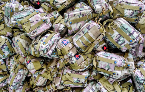500 first aid kits were purchased for Ukrainian soldiers