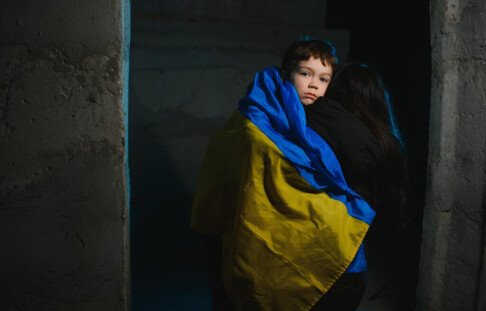 Let's save Kherson children together!
