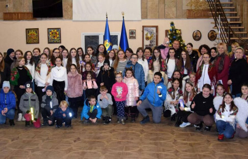 Recently, a Christmas carol was held in the Novoyavorivska community