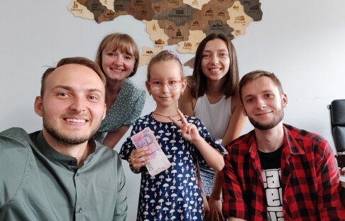 The girl collected 6,045 hryvnias for the Armed Forces